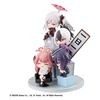 Blue Archive - Asagi Mutsuki & Igusa Haruka & Onikata Kayoko & Rikuhachima Aru (with gift) - FigUnity