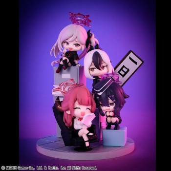 Blue Archive - Asagi Mutsuki & Igusa Haruka & Onikata Kayoko & Rikuhachima Aru (with gift) - FigUnity